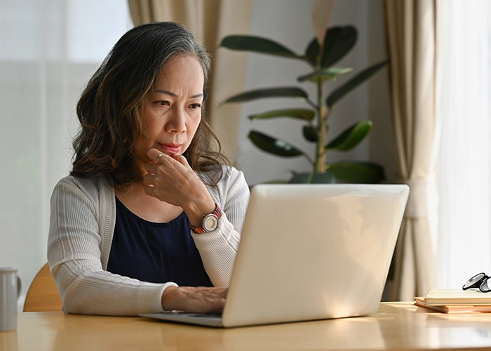 woman on laptop